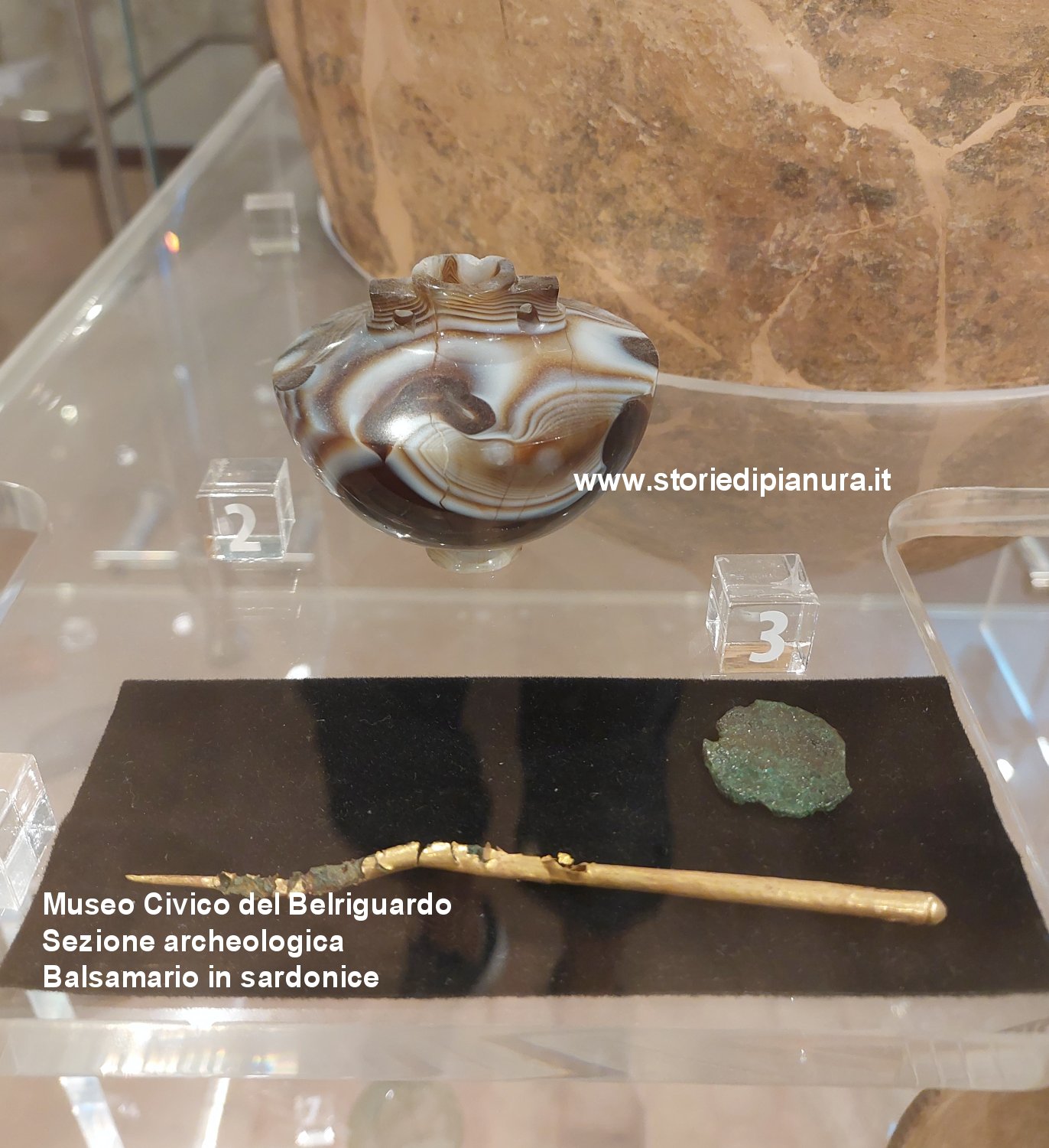 Balsamario in Sardonice