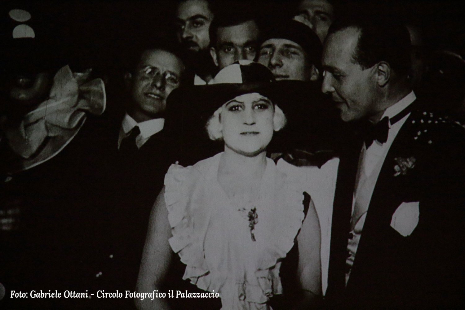 Carnevale persicetano 1928 - Una scena del veglione