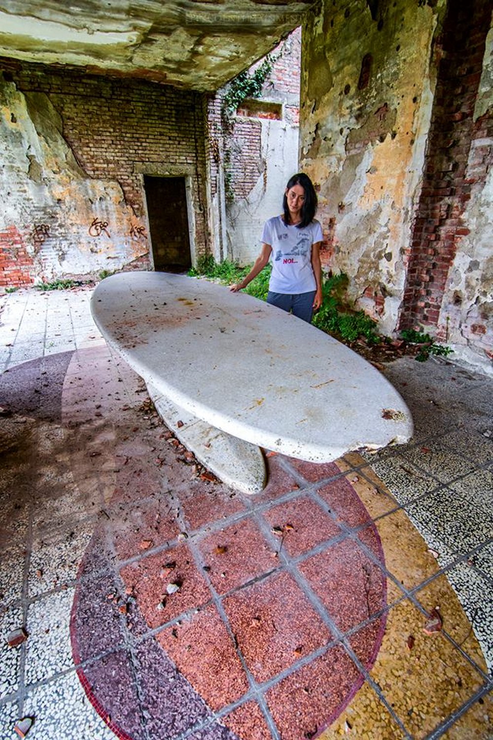 Tavolo ellittico di Villa Muggia