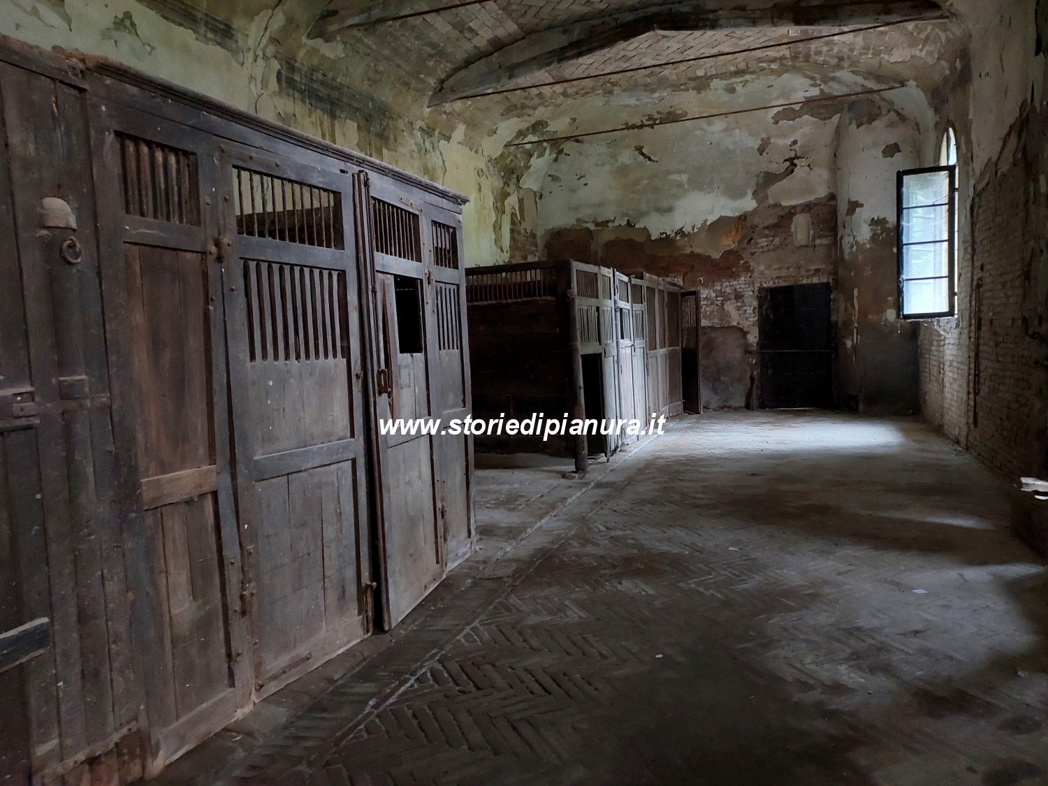 Antiche scuderie del Castello di Galeazza, dove è stato addestrato Vandalo