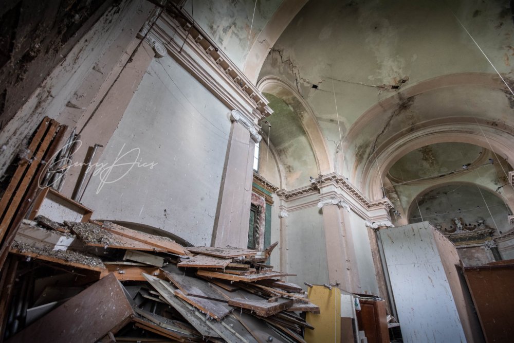 Interno vecchia chiesa di Pegola