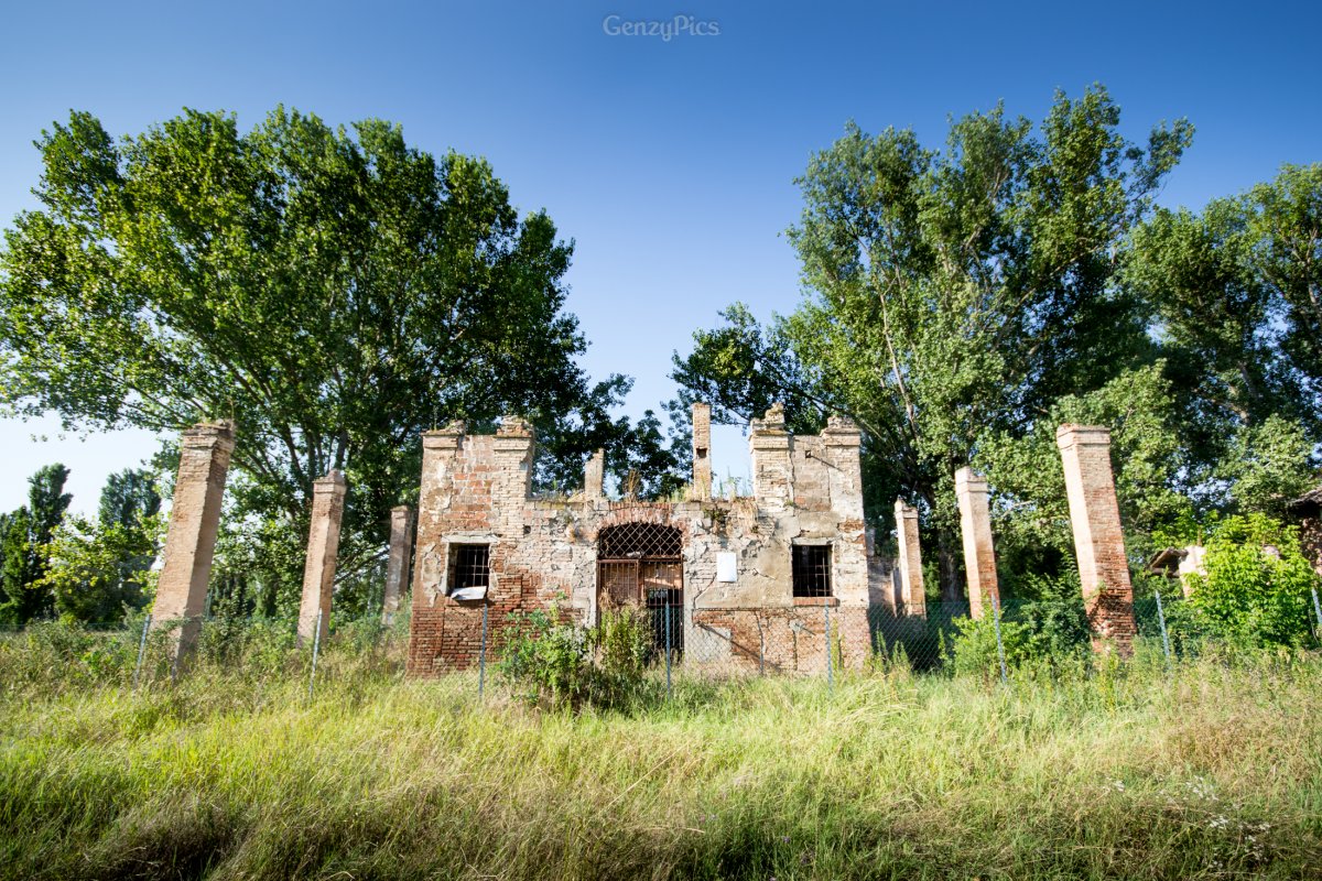 Fienile della Casa-Torre Colombari di Castel Maggiore
