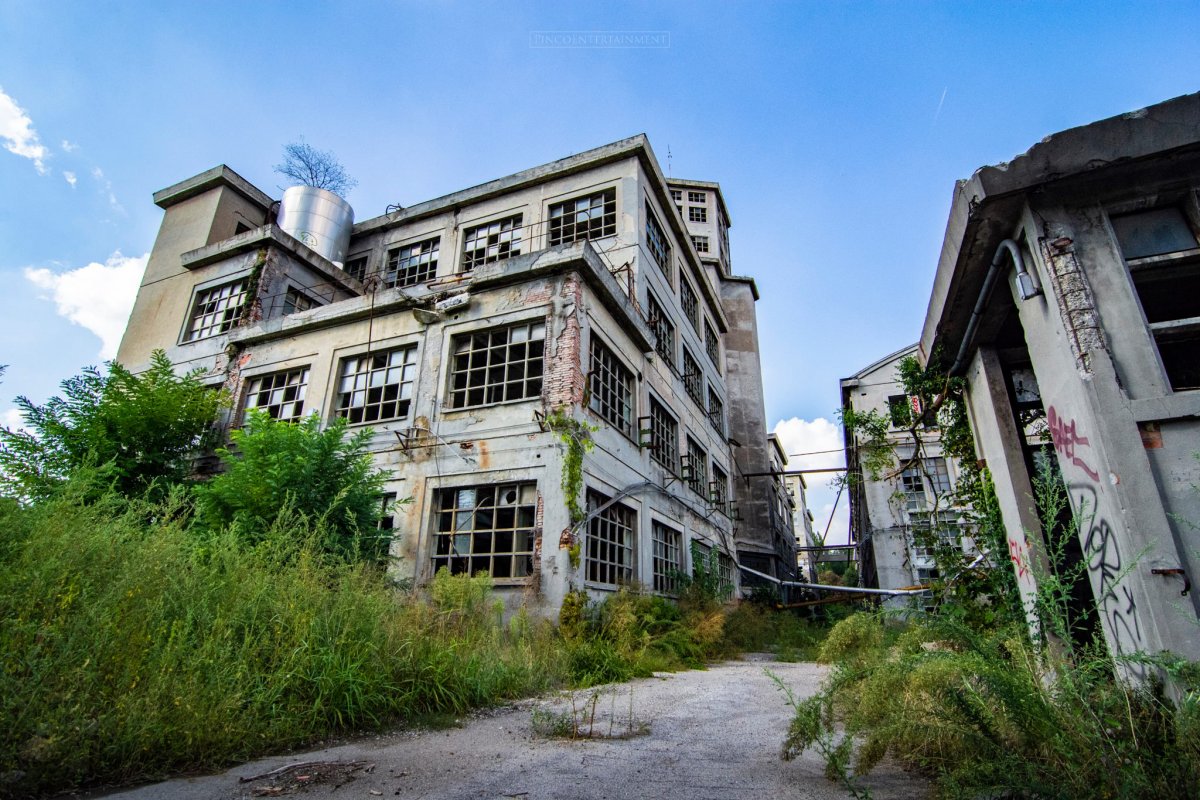 Distilleria Eridania abbandonata, Ferrara