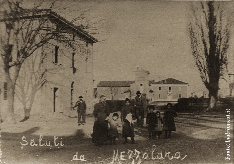 Villa Bonaparte a inizio 900 - fotografia di Carlo Alberto Torreggiani (prop. Franco Gatti)