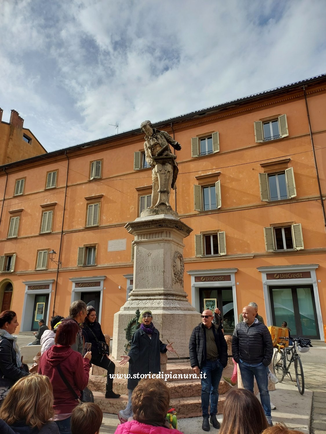 Monumento a Luigi Galvani, Bologna