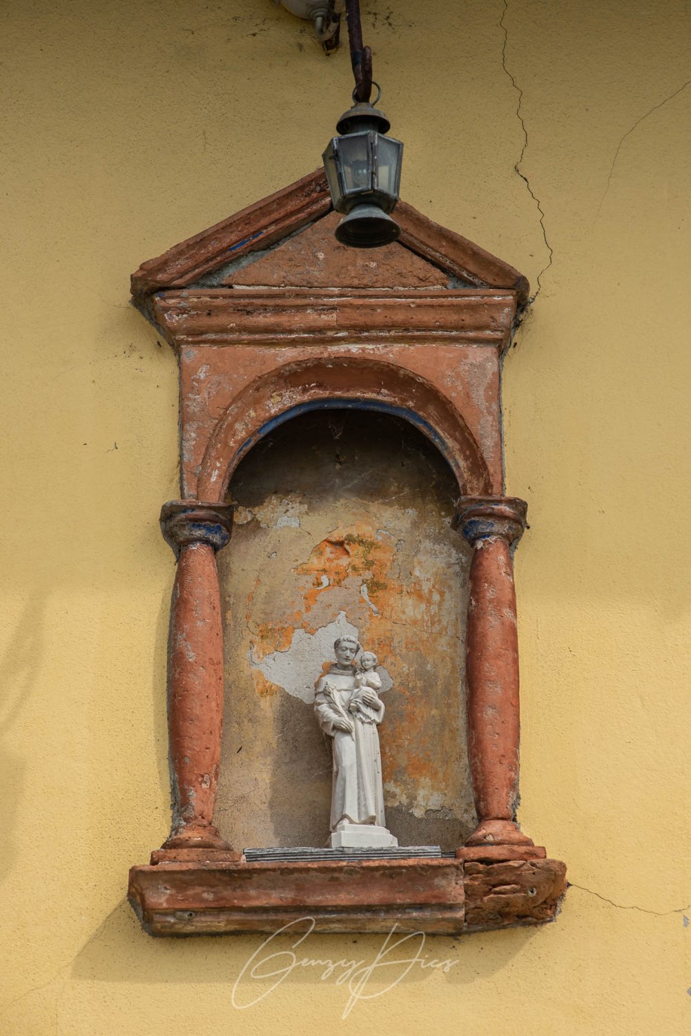 Uberseto, nicchia S. Antonio da Padova