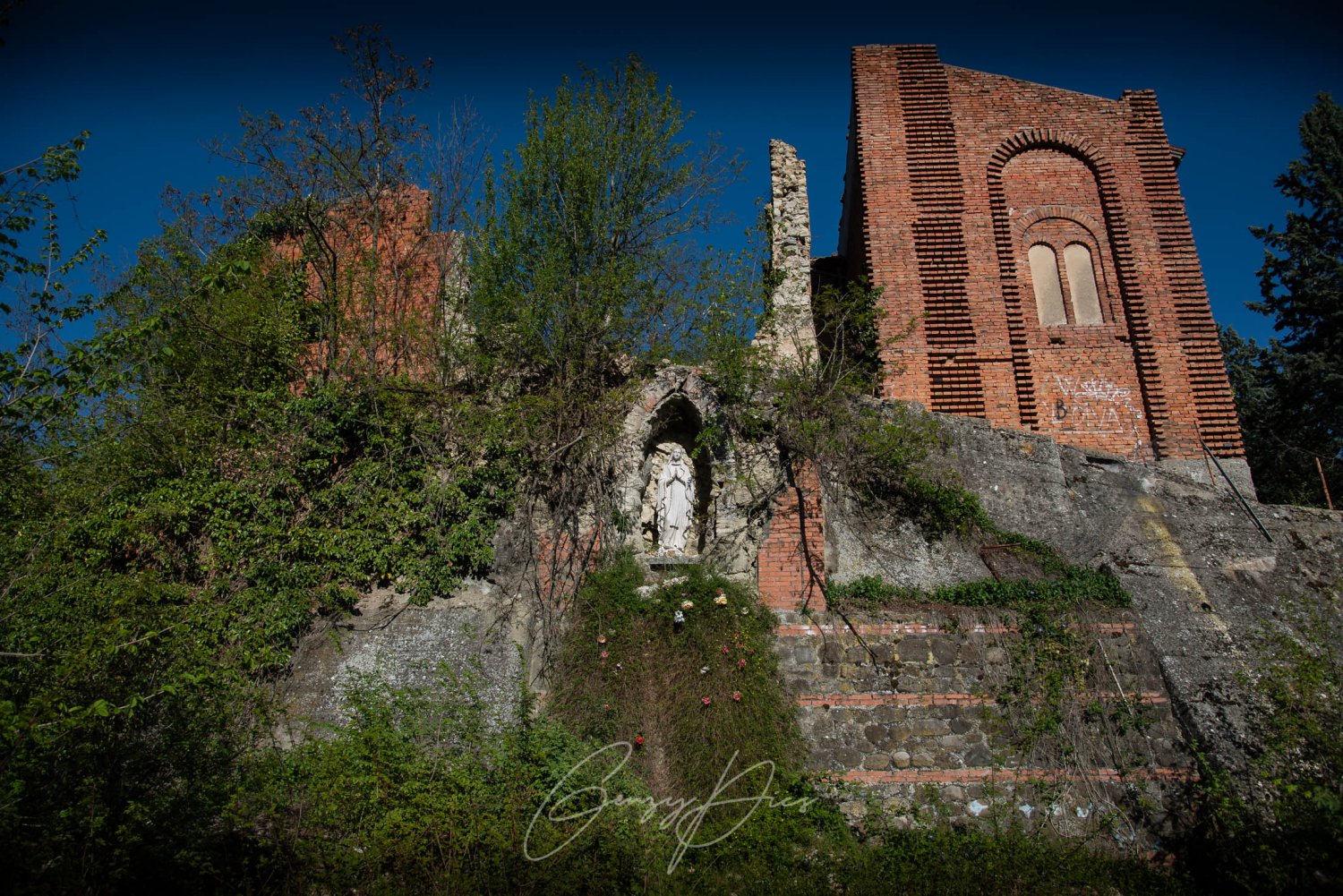 Villa Samantha abbandonata