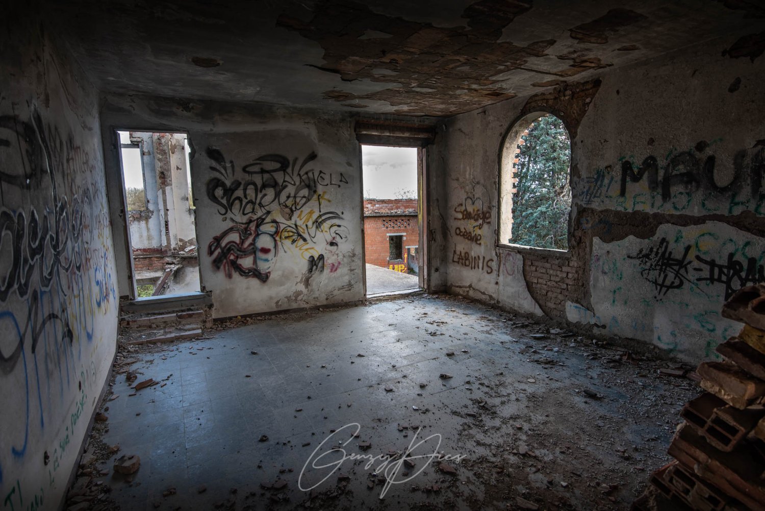 San Michele Arcangelo di Nugareto alias Villa Samantha