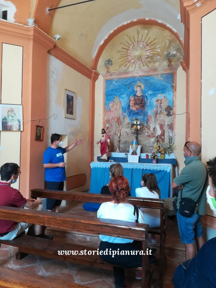 Interno dell'Oratorio di Santo Prato Fiorito di Cento