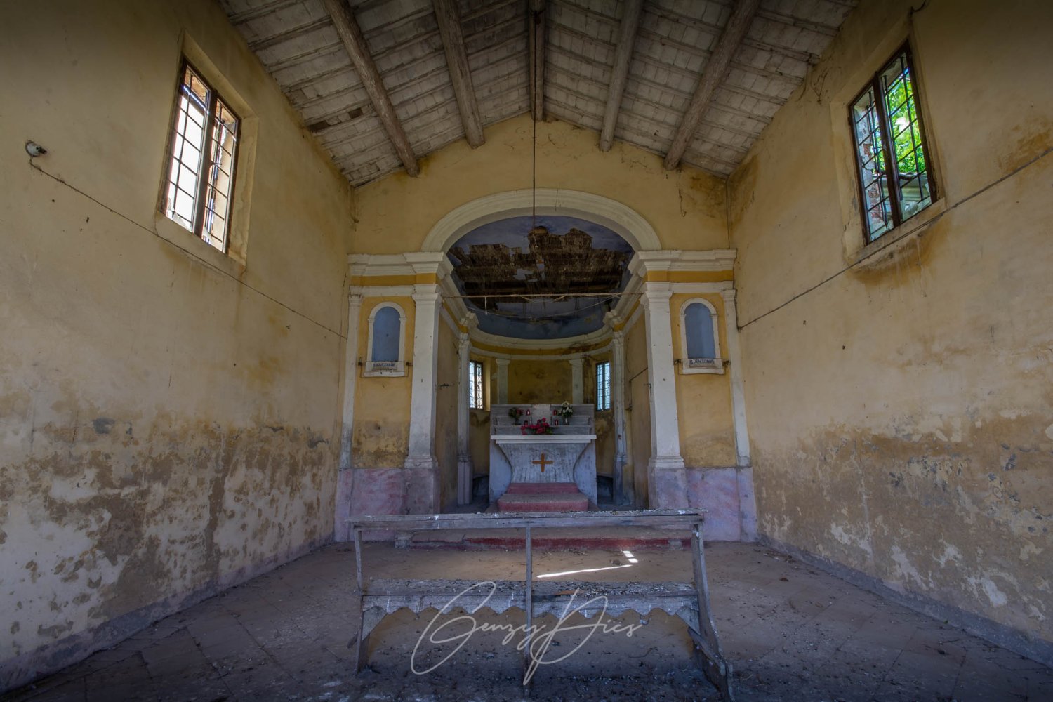 Oratorio San Carlo Borromeo interni Oratorio San Carlo Borromeo interni