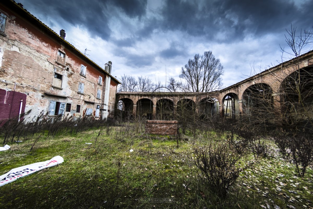 Osteriola di Lovoleto, l'ampio portico