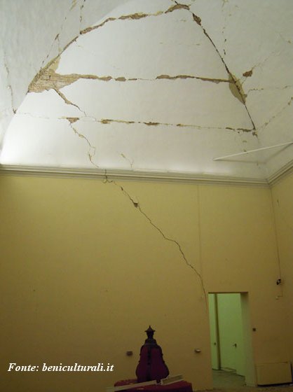 Interni della Pinacoteca dopo il terremoto del 2012