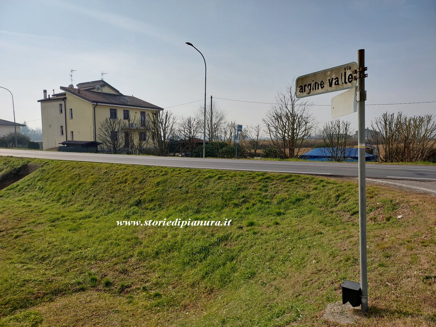 Via Argine Valle, Quattrelle