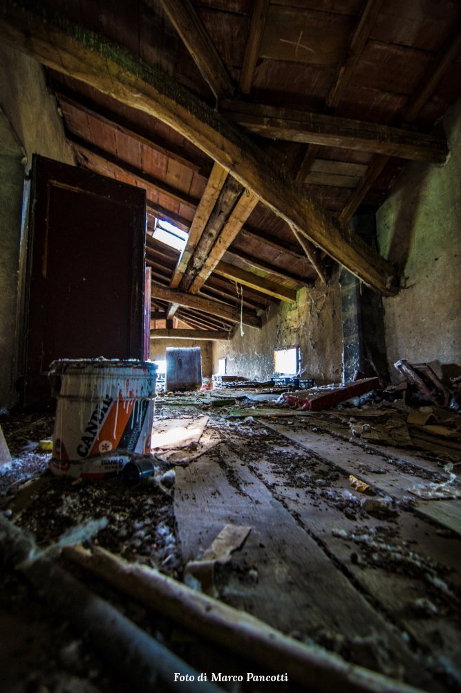 Scuola di Tivoli abbandonata Scuola Tivoli abbandonata