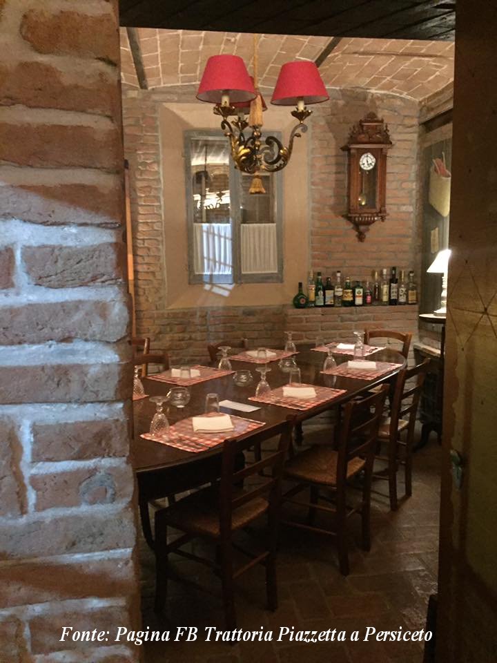 Trattoria La Piazzetta, interni