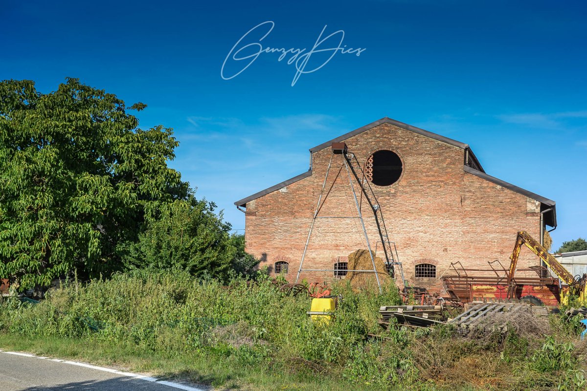 Tenuta Via Ronchi Castel D'Argile Tenuta Via Ronchi Castel D'Argile