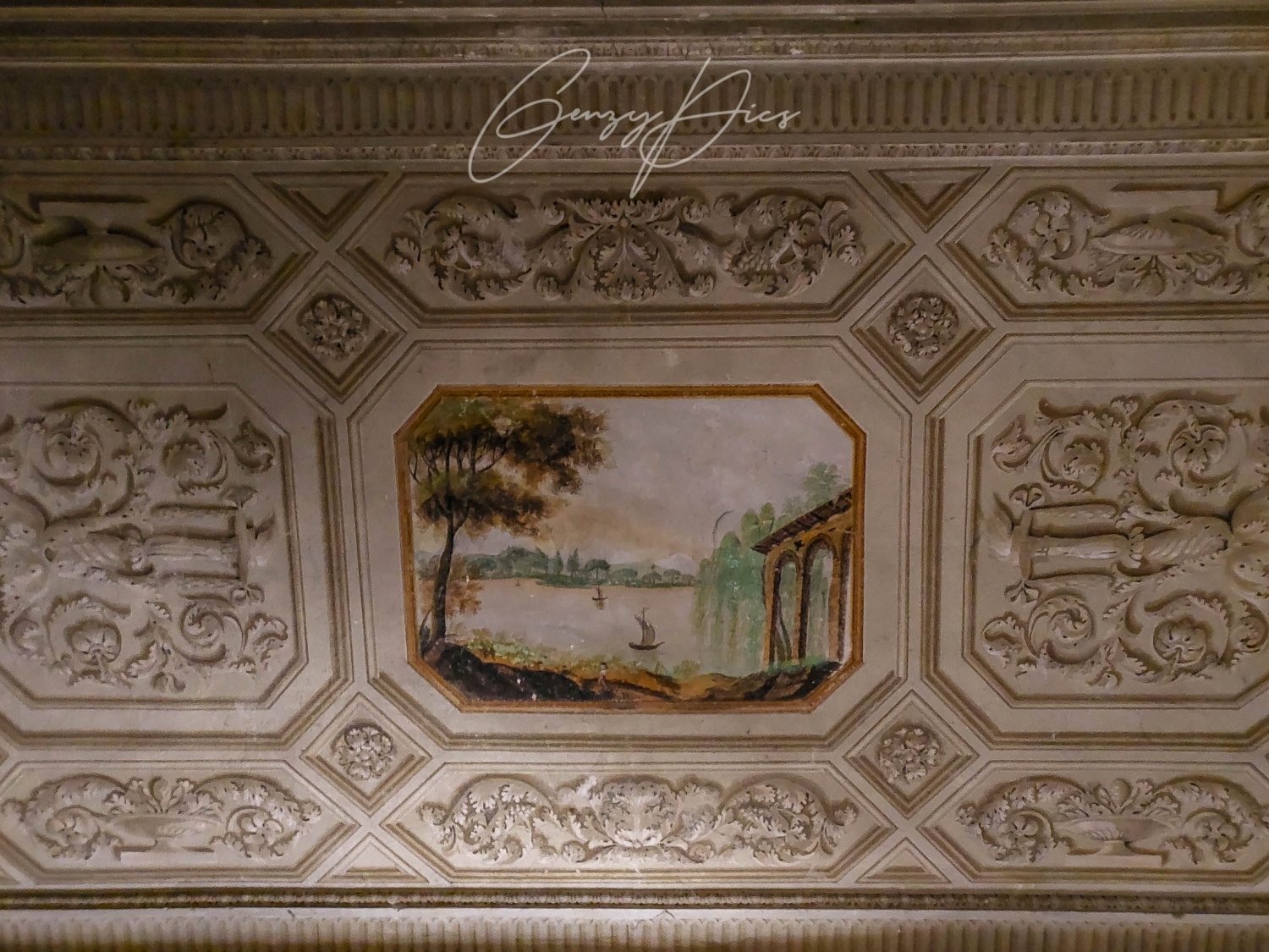 Villa Gozzadini, affreschi